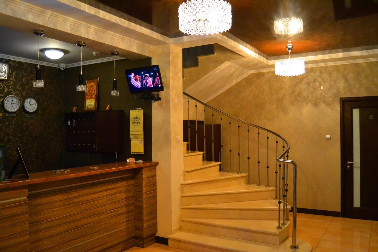 Hotel Korona Mostyska Exteriér fotografie
